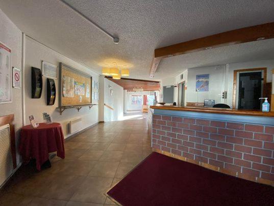 Le Nabias 1450 Hotel Genos Bagian luar foto