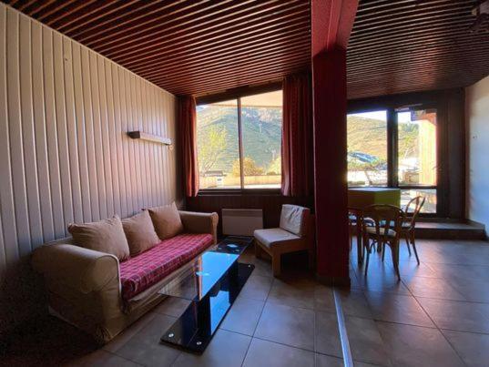 Le Nabias 1450 Hotel Genos Bagian luar foto